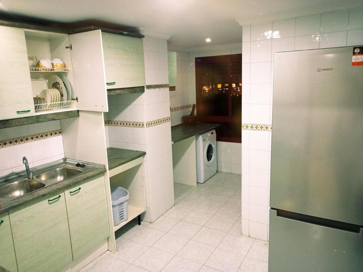 Amazing Appartement Au Centre Ville En Face Hilton - Gare Train Tanger Exterior foto