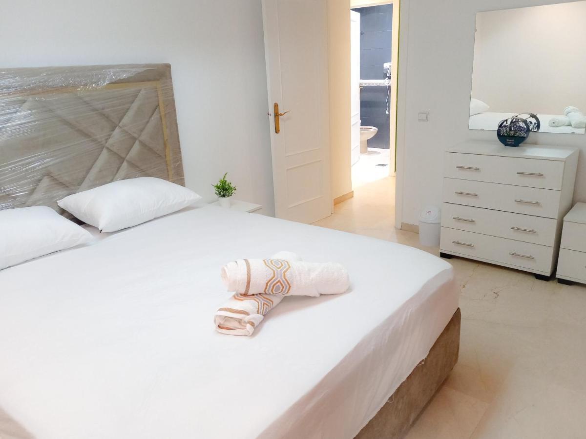 Amazing Appartement Au Centre Ville En Face Hilton - Gare Train Tanger Exterior foto